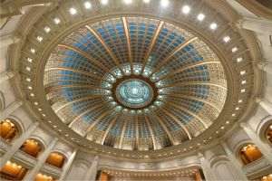 Parliamentary recess in the midst of a political crisis